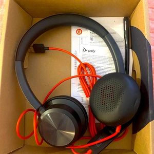 New in Box: Plantronics Poly Blackwire 8225 Premium Wired UC Headset